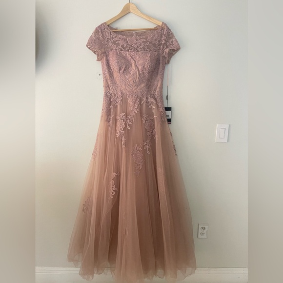 La Femme  A-line Gown Dress - Picture 4 of 14